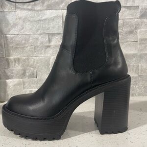 Madden Girl Black Platform Heeled Boots